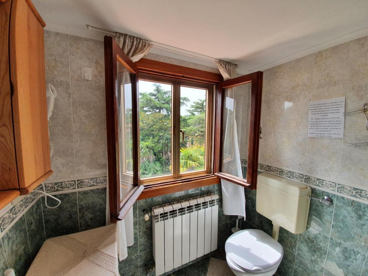 Villa Berghinz Венеция-Лидо Экстерьер фото